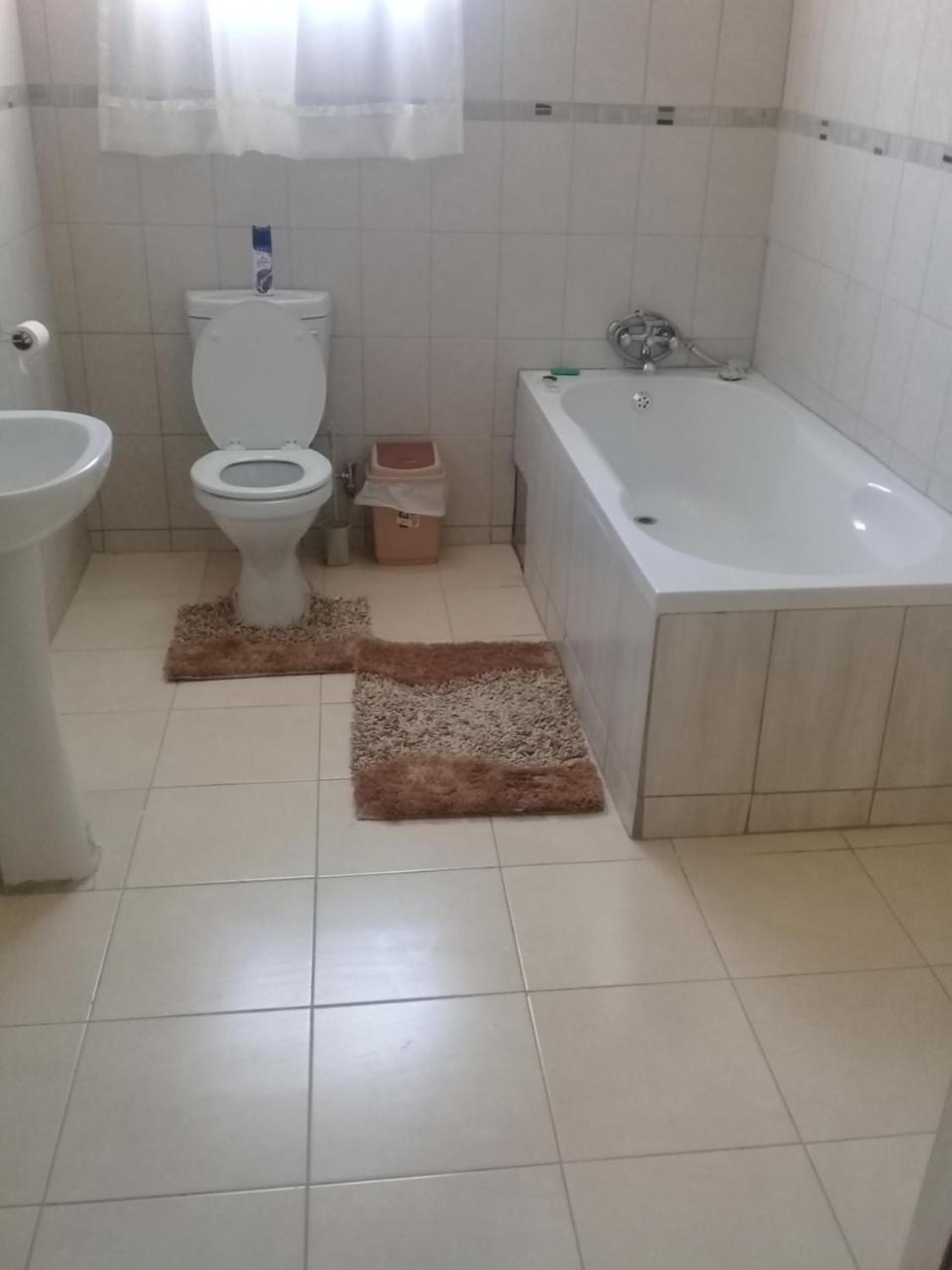 Upper Room Guest House Francistown Exterior foto